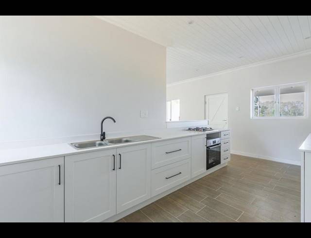 3 BEDROOM TOWNHOUSE FOR SALE IN GREENDALE